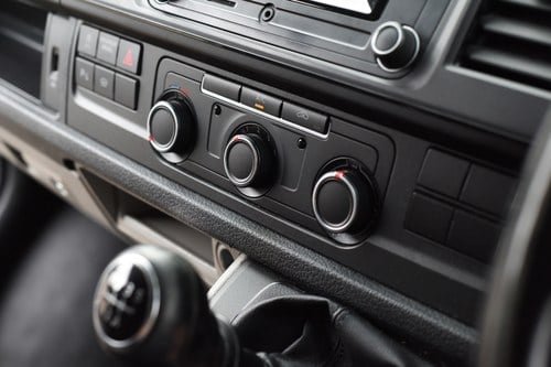 2017 Volkswagen Transporter T28 Highline Tdi BMT à vendre (picture 44 of 155)