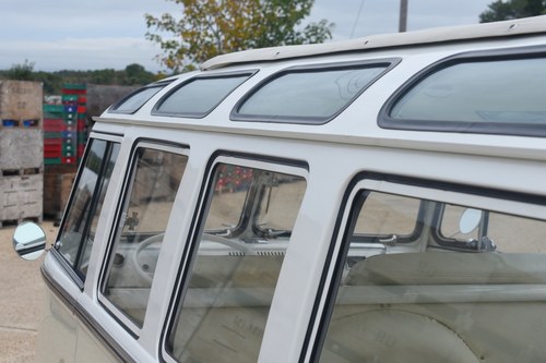1963 Volkswagen T2 Splitscreen 23 Window Samba à venda (imagem 81 de 106)