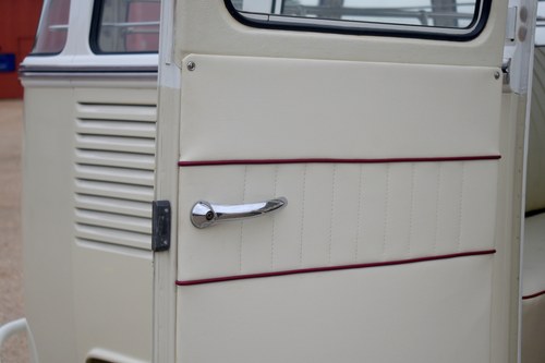 1963 Volkswagen T2 Splitscreen 23 Window Samba à venda (imagem 40 de 106)