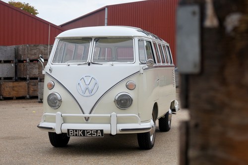 1963 Volkswagen T2 Splitscreen 23 Window Samba à venda (imagem 3 de 106)