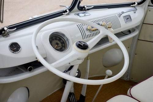 1963 Volkswagen T2 Splitscreen 23 Window Samba à venda (imagem 23 de 106)