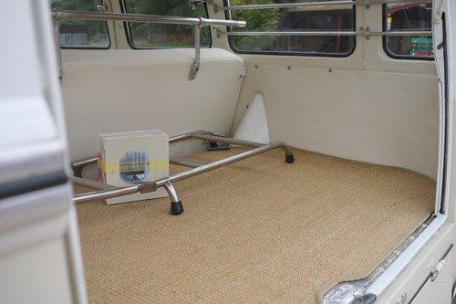 1963 Volkswagen T2 Splitscreen 23 Window Samba à venda (imagem 52 de 106)