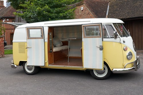 1966 Volkswagen VW T1 ‘Split Screen’ Campervan In vendita (immagine 25 di 197)