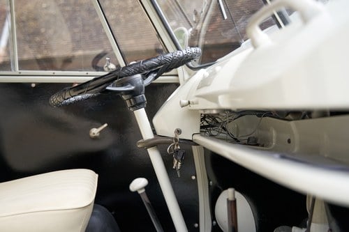 1966 Volkswagen VW T1 ‘Split Screen’ Campervan In vendita (immagine 51 di 197)