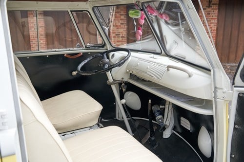 1966 Volkswagen VW T1 ‘Split Screen’ Campervan In vendita (immagine 55 di 197)