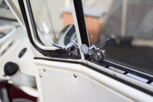 1967 Volkswagen Type 2 (T1) Split Window Camper In vendita (immagine 25 di 160)