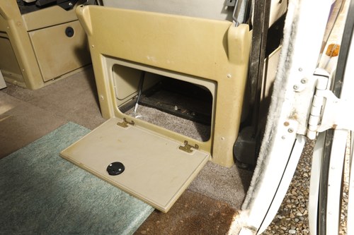 1999 Volkswagen Winnebago Rialta campervan LHD zum Verkauf (Bild 112 von 193)