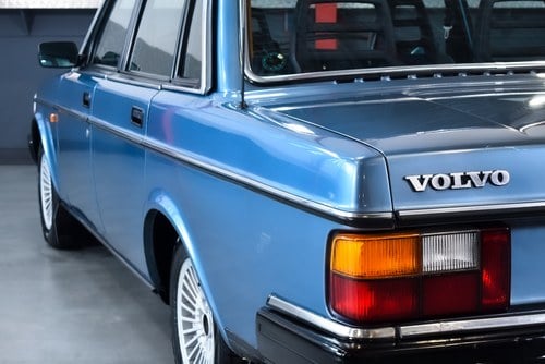 1984 Volvo 244 GLE Sedan 2.3 In vendita (immagine 63 di 73)