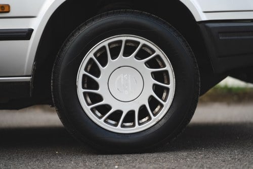 1989 Volvo 740GL For Sale (picture 14 of 114)