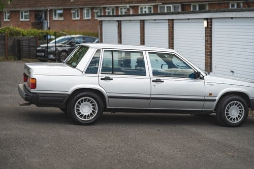 1989 Volvo 740GL For Sale (picture 7 of 114)
