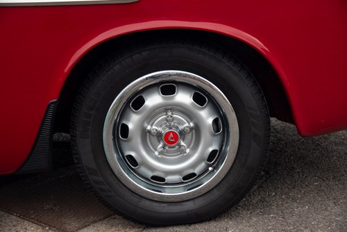 1973 Volvo P1800 ES For Sale (picture 15 of 157)