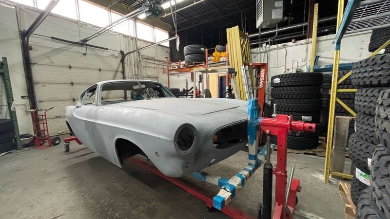 1971 Volvo P1800E LHD Project For Sale (picture 1 of 14)