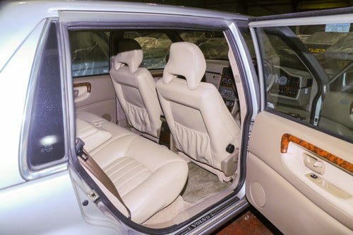 1999 Volvo S90 ‘Royal’ LWB zum Verkauf (Bild 45 von 92)