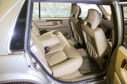 1999 Volvo S90 ‘Royal’ LWB zum Verkauf (Bild 48 von 92)
