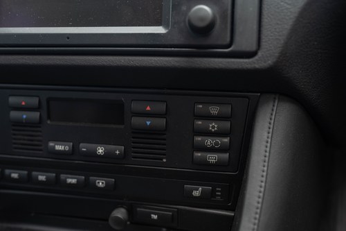 2001 BMW E39 M5 Te koop (foto 64 van 227)