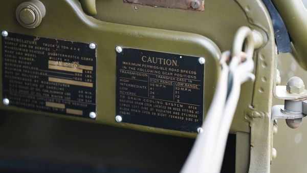 1942 Willys MB Jeep and Artillery Trailer For Sale (picture :index of 37)