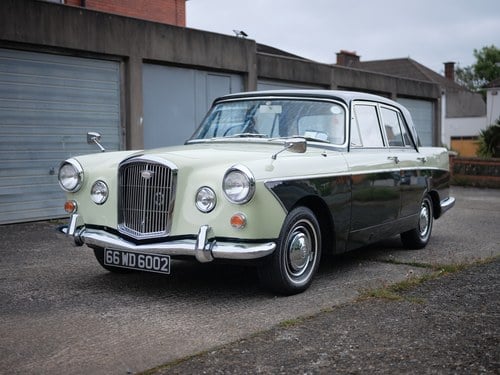 1966 Wolseley 6/110 For Sale (picture 7 of 159)