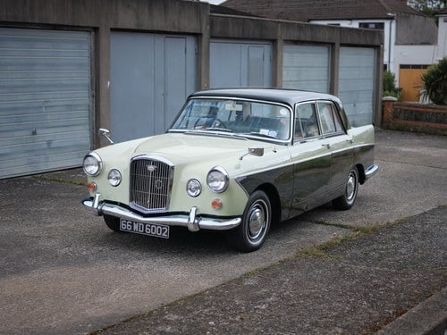 1966 Wolseley 6/110 For Sale (picture 8 of 159)