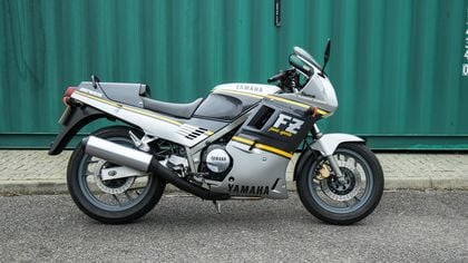 1988 Yamaha FZ750