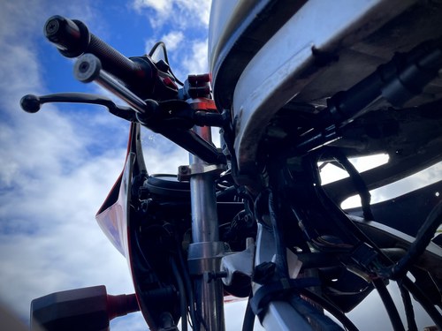 1985 Yamaha RD500LC à venda (imagem 32 de 107)