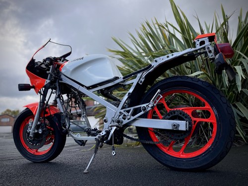 1985 Yamaha RD500LC à venda (imagem 17 de 107)