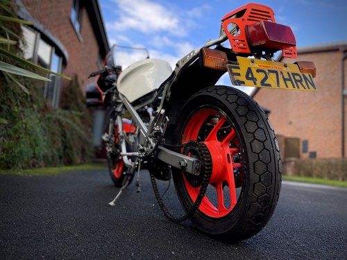 1985 Yamaha RD500LC à venda (imagem 54 de 107)