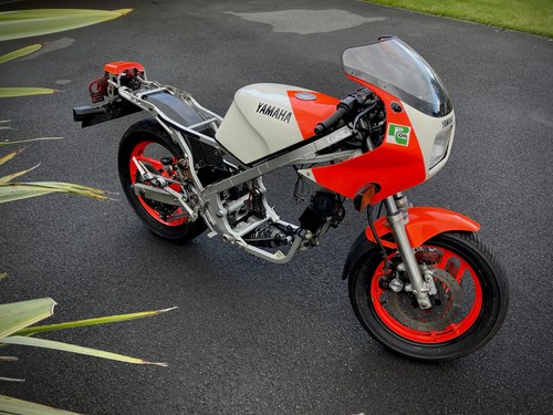 1985 Yamaha RD500LC à venda (imagem 5 de 107)