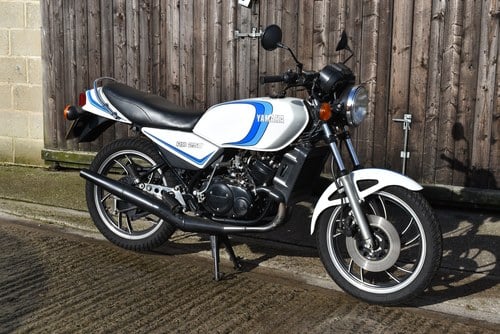 1980 Yamaha RD250LC à vendre (picture 1 of 41)