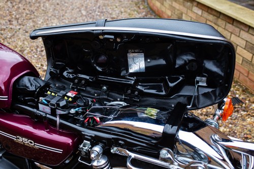 1974 Yamaha RD350 For Sale (picture 50 of 88)