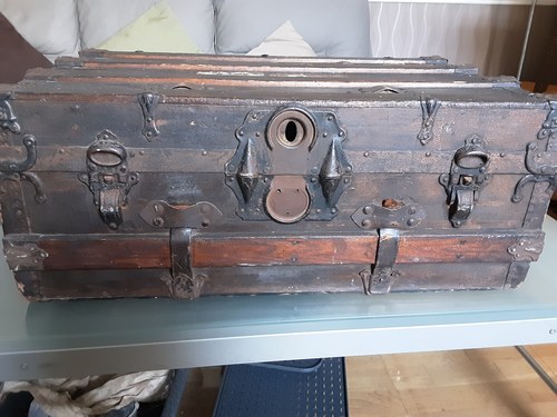 Old trunk For Sale