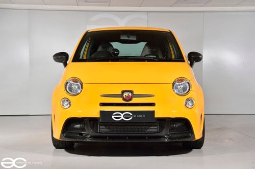 2016 Abarth 695 Biposto Record Edition - 5,259 Miles - Superb Car VENDIDO