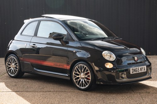 2015 Abarth 595 Turismo - One owner from new - Sunglass Roof VENDIDO