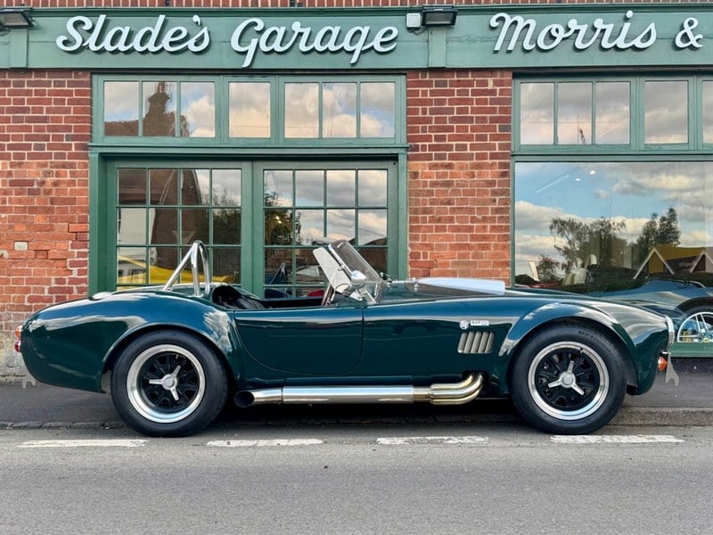 Rapid Classics: Eine Suche. Alle Oldtimer. 16 » Rapid Classics: Eine Suche. Alle Oldtimer. AC Cobra 7.4L 427 EVOCATION BY CRENDON