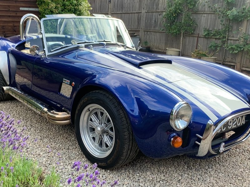Rapid Classics: Eine Suche. Alle Oldtimer. 12 » Rapid Classics: Eine Suche. Alle Oldtimer. 2004 AC Cobra Replica