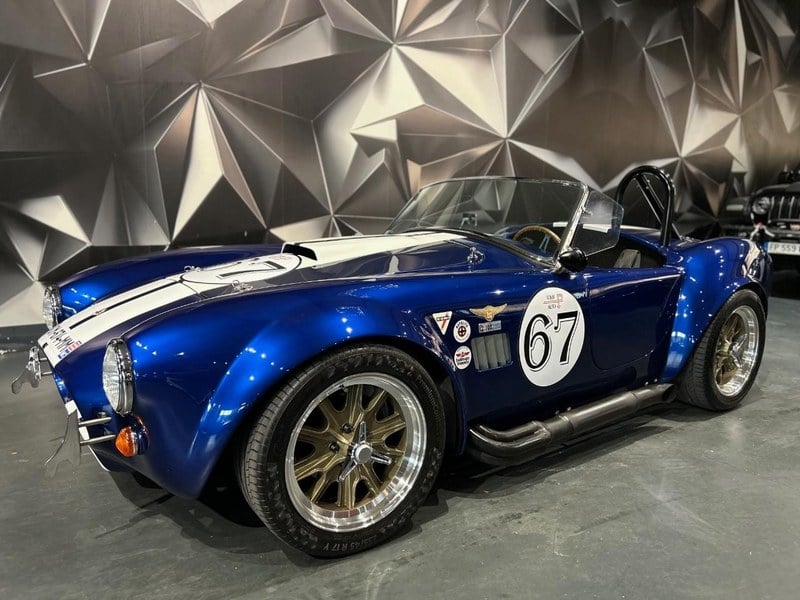 1967 AC Cobra Replica