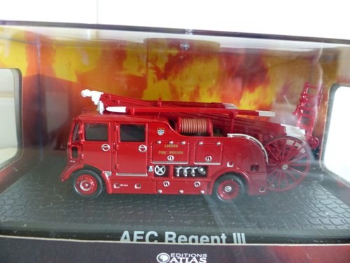 AEC REGENT 111 FIRE ENGINE 1:76 SCALE MODEL ATLAS For Sale