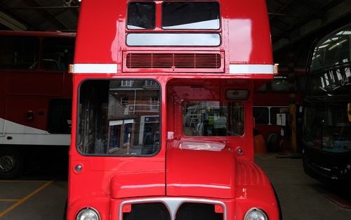 Routemaster Exhibition Trailer (picture 1 of 8)