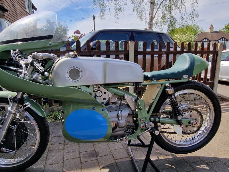 Rapid Classics: Eine Suche. Alle Oldtimer. 23 » Rapid Classics: Eine Suche. Alle Oldtimer. 1968 Aermacchi Francis Beart 350 Aermacchi Special