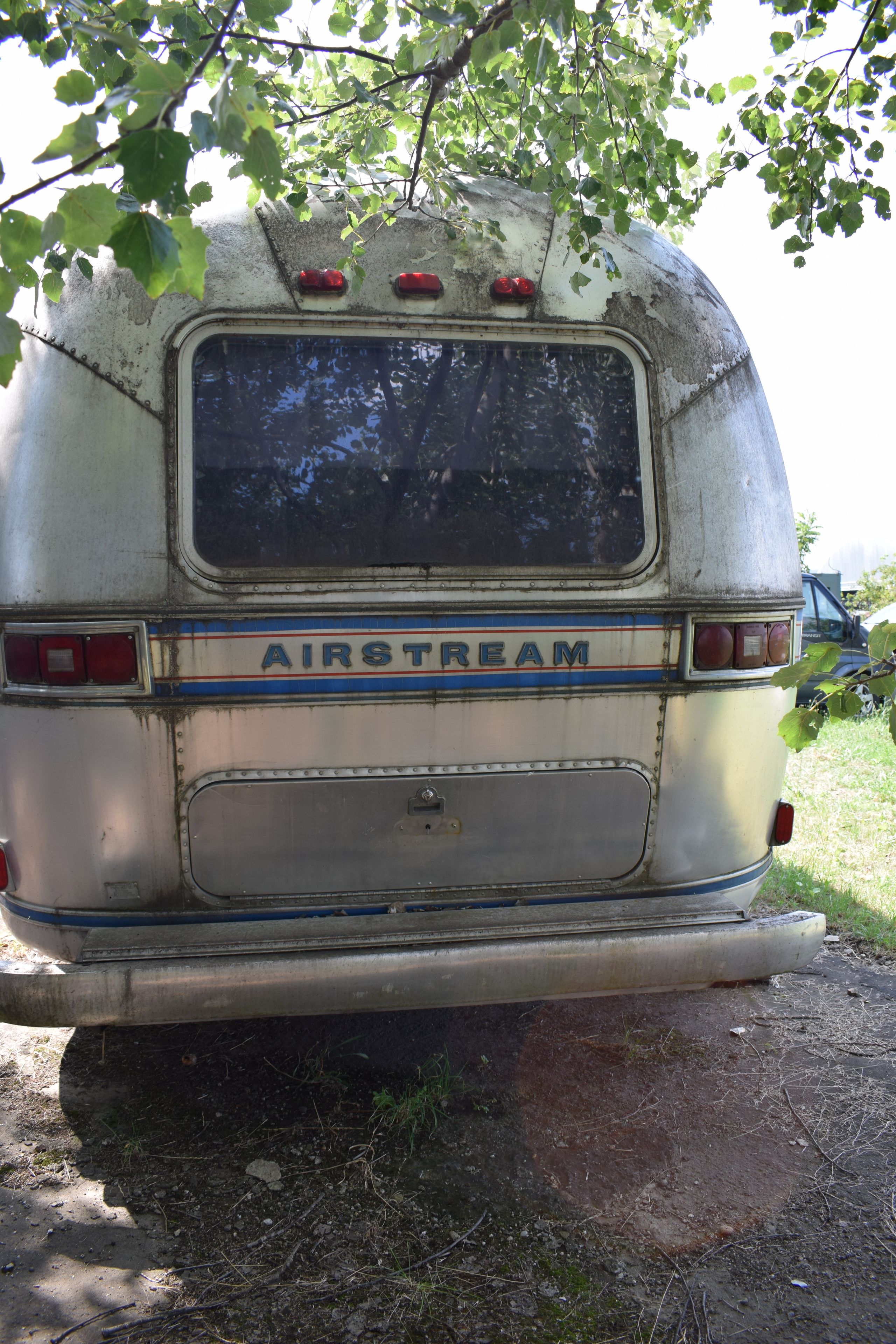 1979 airstream sovereign land yacht