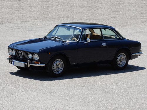 1974 Alfa Romeo GT 1600 Junior, Blu Holandese, 2.0lt upgrade For Sale