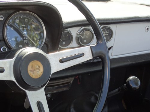 1967 Alfa Romeo Spider (Duetto) - 8
