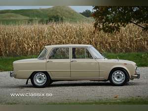 1969 Alfa Romeo 1600 Super in first paint and with 60.000km For Sale (picture 7 of 38)