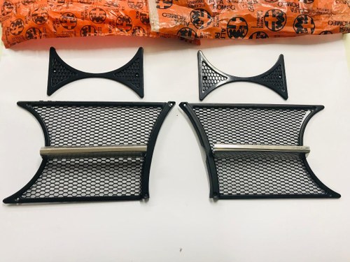 Complete front Grill Alfa Romeo GT 1750 Veloce Kaufen Bei