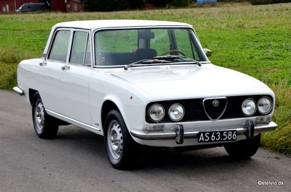 Picture of 1972 Alfa Romeo 2000 Berlina highly original, quality repaint - For Sale