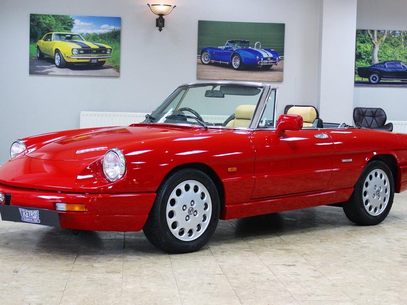 1990 Alfa Romeo 2000 Spider Veloce S4 2.0 5-Speed Manual