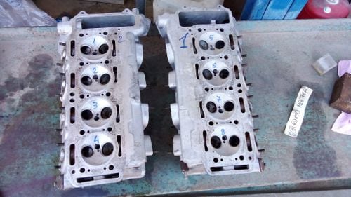 Picture of Cylinder heads for Alfa Romeo Montreal - For Sale