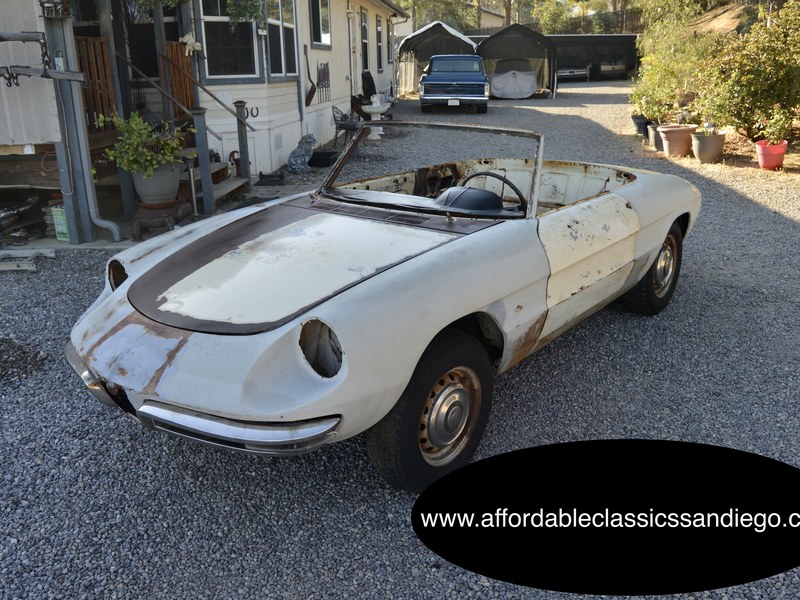1967 Alfa Romeo Giulia Duetto Spider