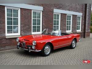 1964 Alfa Romeo 2600 Touring spider - restored For Sale (picture 1 of 12)
