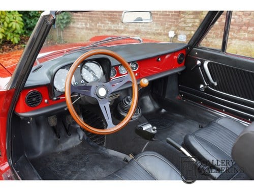 1967 Alfa Romeo Spider (Duetto) - 3