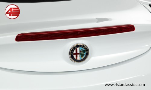 2015 Alfa Romeo 4C - 6